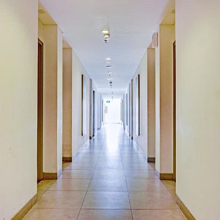 Townhouse Oak Jp Hotel Jakarta Exterior photo