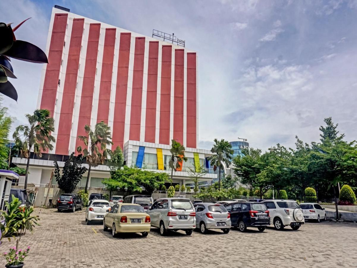 Townhouse Oak Jp Hotel Jakarta Exterior photo